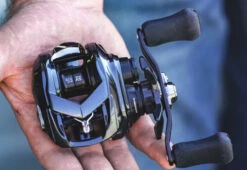 Daiwa Tatula SV70 Baitcasting Reel 9 Daiwa Tatula SV70 Baitcasting Reel -Famous Fishing Store lifestyle3